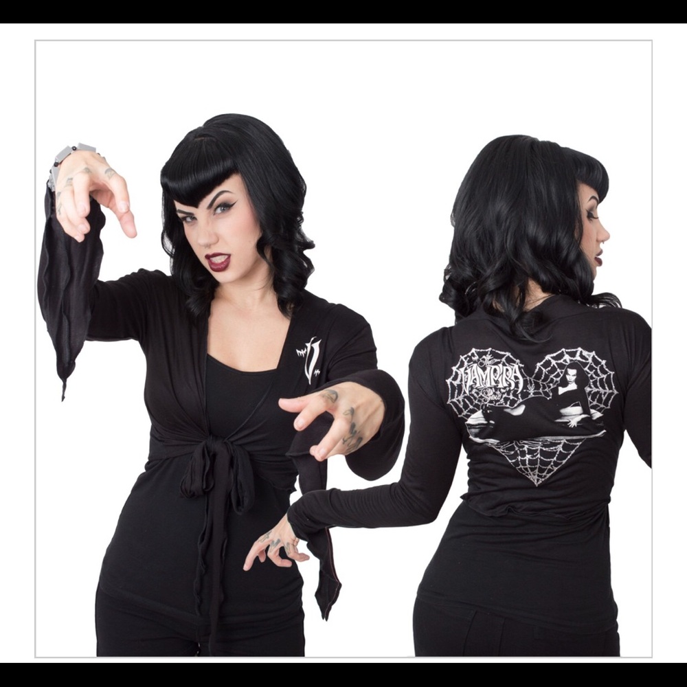 Kreepsville 666 Vampira shawl Price Firm